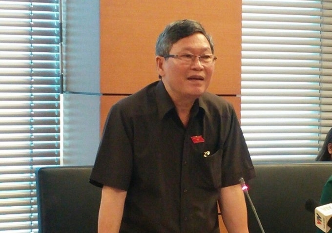 Đại biểu Tô Văn Tám.