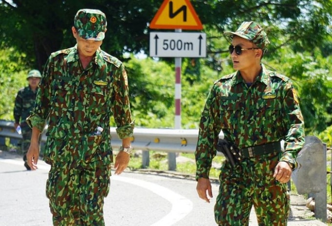 Lực lượng chức năng tuần tra trên tuyến đường đèo Hải Vân. Ảnh: TL