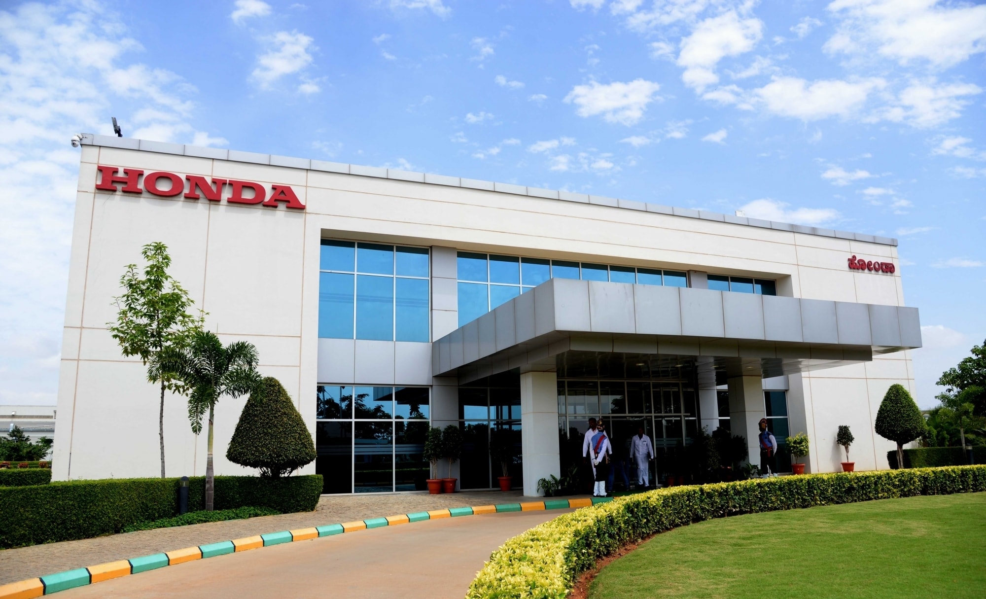 Honda đang phải tạm thời đóng cửa một số nhà máy sản xuất.