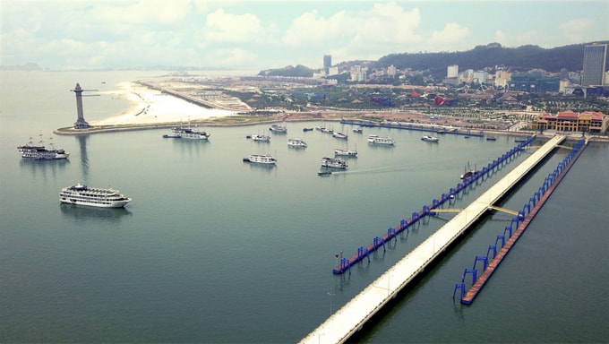 Cảng Vân Đồn (Quảng Ninh).