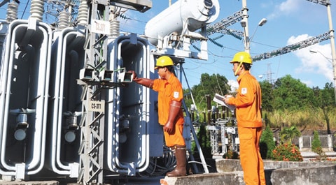 Có thể ngành điện sẽ hưởng lợi 2 lần bởi nhu cầu điện sản xuất sẽ tăng do làn sóng chuyển dịch sản xuất cộng thêm gần đây ngành điện ghi nhận nhiều chính sách ưu đãi…