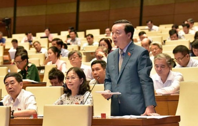 Bộ trưởng Trần Hồng Hà.
