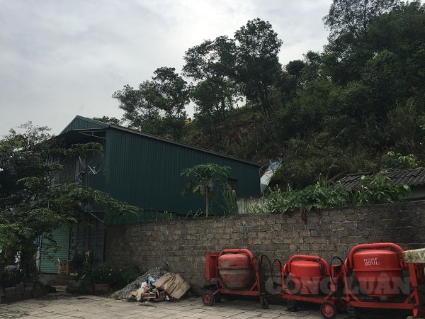 Khu vực đất bà Phạm Thị Phúc lấn chiếm của bà Lê Thị Ngà một phần đã được ăn đền bù, phần còn lại bà Phúc đã dựng nhà trái phép.