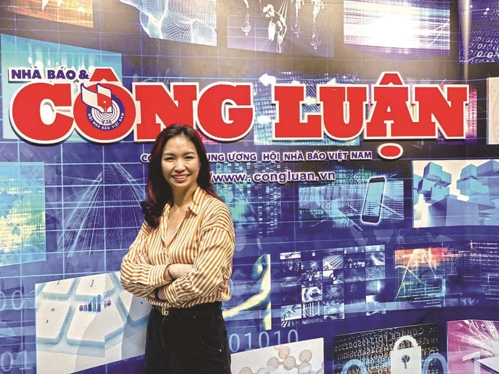 Nhà báo Trần Lan Anh, Phó tổng biên tập kiêm Tổng Thư ký báo Nhà báo và Công luận.