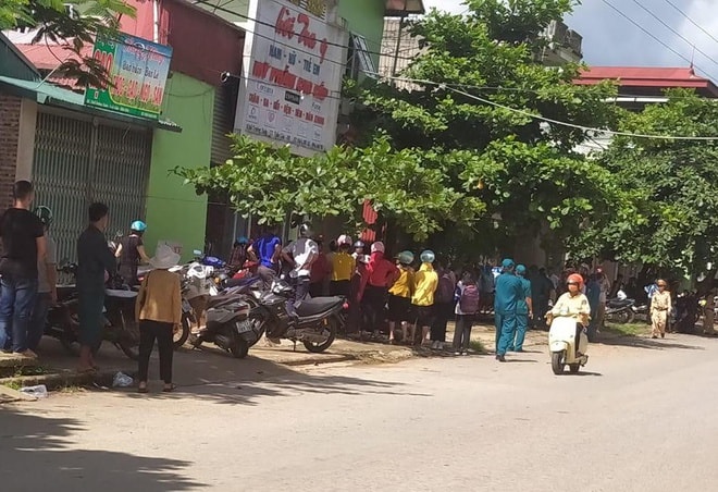 ÁN MẠNG