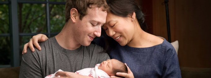 Tỷ phú Mark Zuckerberg quyết định đầu tư 99% cổ phần Facebook để làm từ thiện. Ảnh: TL