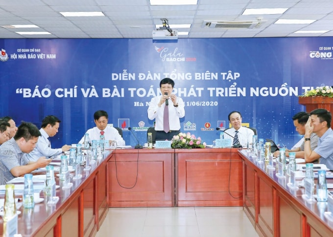 Quang cảnh diễn đàn Tổng Biên tập “Báo chí và bài toán phát triển nguồn thu”.
