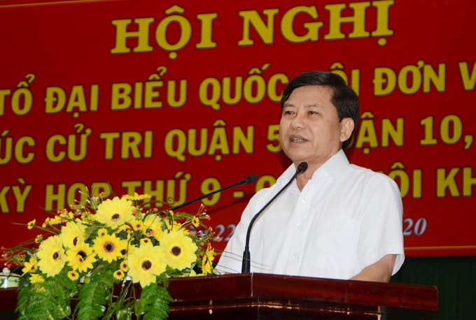 Viện trưởng VKSND tối cao Lê Minh Trí phát biểu tại buổi tiếp xúc cử tri. Ảnh: Kiểm sát