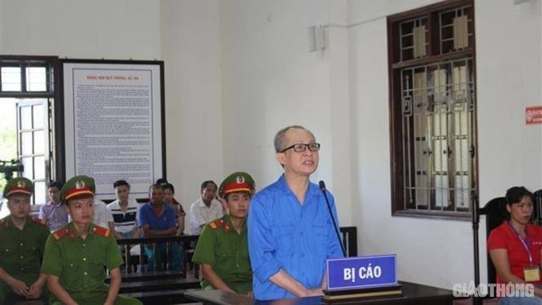 Bị cáo Nguyễn Văn Nghiêm tại tòa. Ảnh: Báo Giao thông