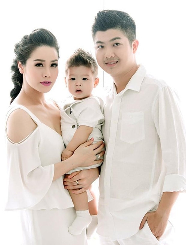 Vợ chồng Nhật Kim Anh lúc còn hạnh phúc bên nhau.