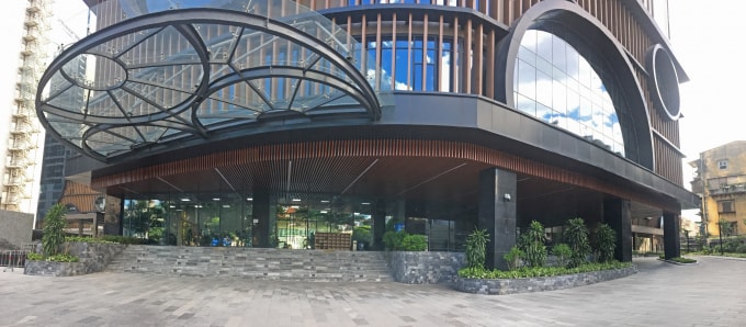 Asahi Tower là khu căn hộ cao cấp hiếm hoi còn lại trong trung tâm thành phố. Ảnh: Hữu Dương.