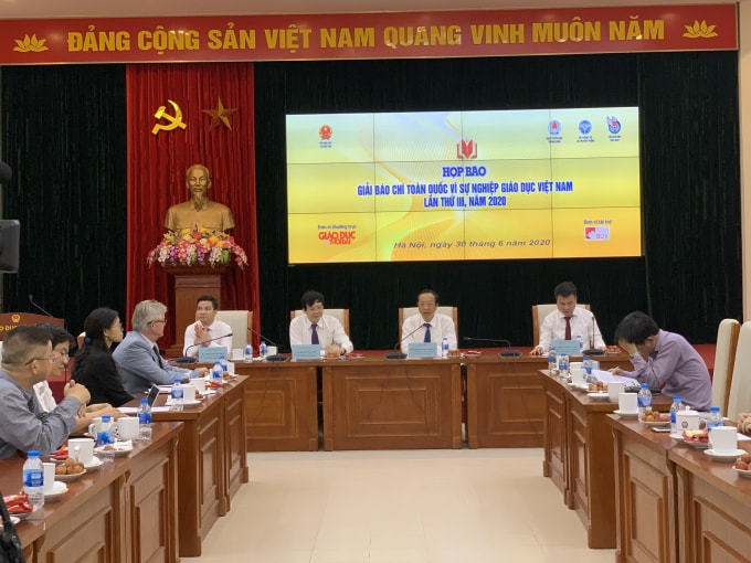 Toàn cảnh buổi họp báo Giải Báo chí toàn quốc