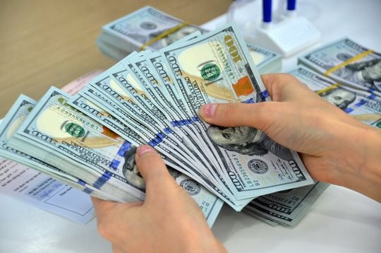 Đồng USD trên thị trường thế giới tăng trở lại do giới đầu tư tìm đến các loại tài sản an toàn. Ảnh minh họa.