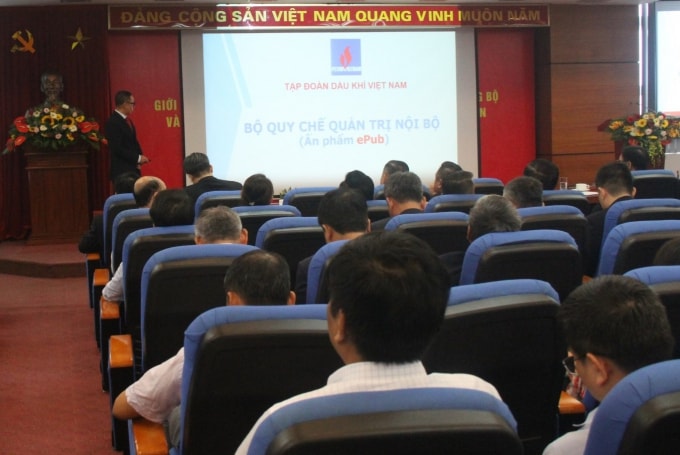 Chánh văn phòng Trần Bình Minh giới thiệu về bộ Quy chế