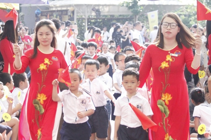Ngày khai giảng 5/9 từ lâu đã không còn giữ nguyên ý nghĩa vì học sinh đã được tựu trường và học trước đó 1 tháng trời (ảnh Trinh Phúc).