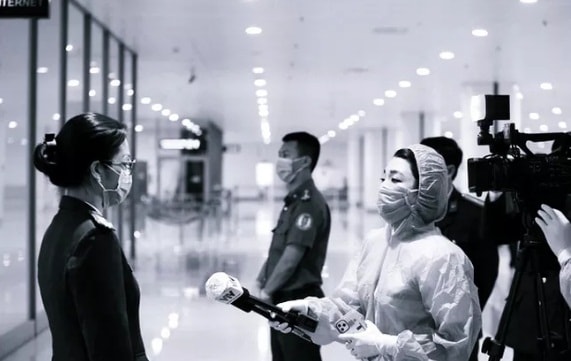 Bộ phim là sự hợp tác giữa 3 đơn vị thuộc Đài THVN, đó là Ban Thời sự, Ban Truyền hình đối ngoại và cơ quan thường trú Đài THVN tại Mỹ. Ảnh: vtv.vn