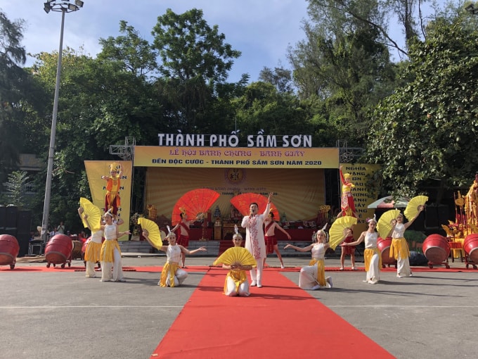 Nhiều tiết mục văn nghệ đặc sắc