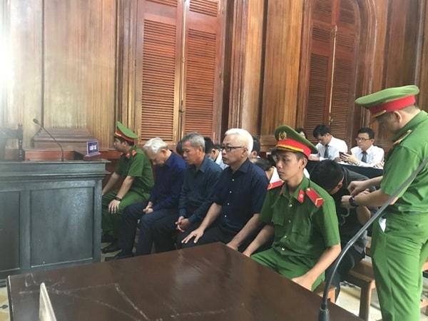 Các bị cáo tại phiên tòa ngày 2/7. Ảnh: CAND