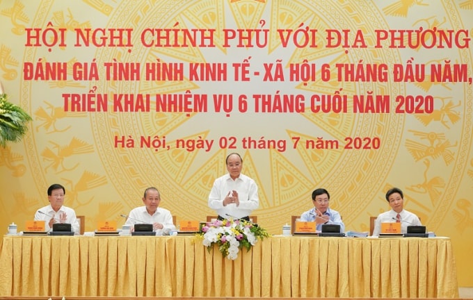 Hội nghị trực tuyến Chính phủ với các địa phương về tình hình kinh tế - xã 6 tháng đầu năm 2020 sáng nay (2/7) do Thủ tướng Nguyễn Xuân Phúc chủ trì.