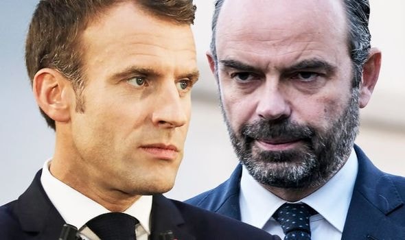 Tổng thống Emmanuel Macron bổ nhiệm ông Jean Castex thay Edouard Philippe (phải) làm Thủ tướng Pháp - Ảnh: Reuters