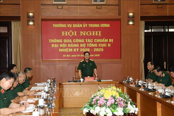 Đại tướng Ngô Xuân Lịch, Ủy viên Bộ Chính trị, Phó Bí thư Quân uỷ Trung ương, Bộ trưởng Bộ Quốc phòng chủ trì hội nghị. Ảnh: TTXVN