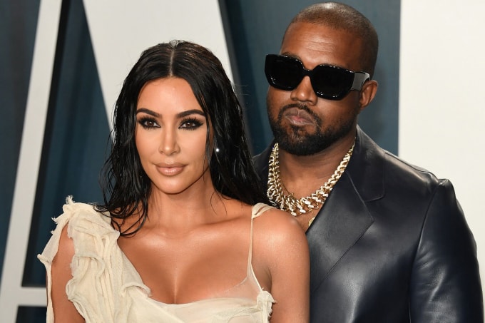 Ca sĩ Rapper nổi tiếng người Mỹ Kanye West và vợ Kim Kardashian West - Ảnh: Reuters