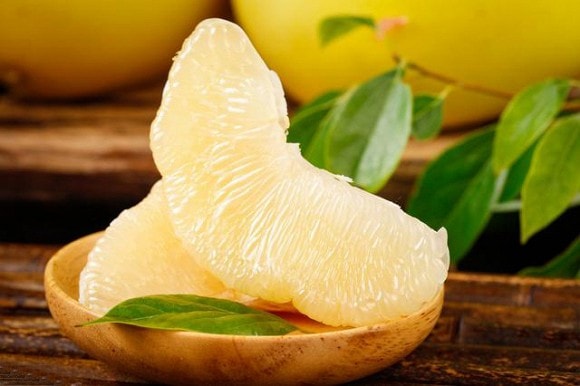 Bưởi khiến 1 số hoạt chất trong thuốc kém hiệu quả. Ảnh: TL.