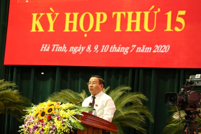 Ông Lê Đình Sơn - Bí thư Tỉnh ủy, Chủ tịch HĐND tỉnh Hà Tĩnh khai mạc kỳ họp