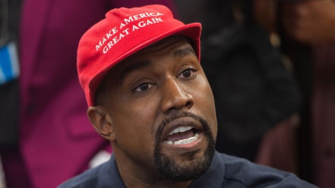 Kanye West nói bị nhiễm Covid-19 và không còn ủng hộ Trump. Ảnh: Skynews