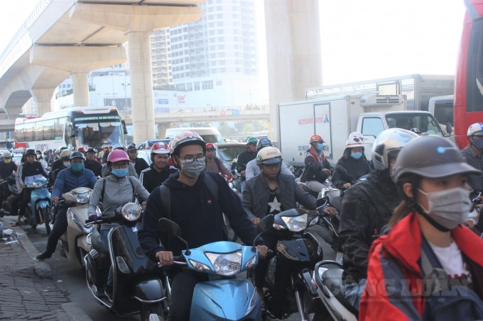 Hàng triệu xe máy hiện đang lưu thông trên cả nước là một trong những nguyên nhân chính gây ô nhiễm môi trường, đặc biệt tại các đô thị lớn