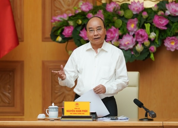 Thủ tướng Nguyễn Xuân Phúc phát biểu kết luận cuộc họp. Ảnh: VGP