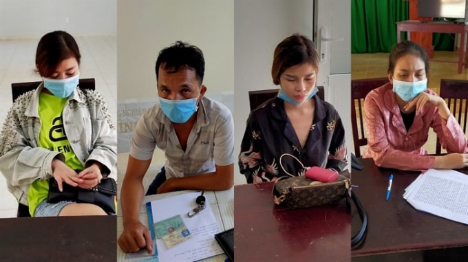 Các đối tượng bị tổ công tác bắt giữ khi nhập cảnh trái phép từ Campuchia về Việt Nam. Ảnh: BĐBP