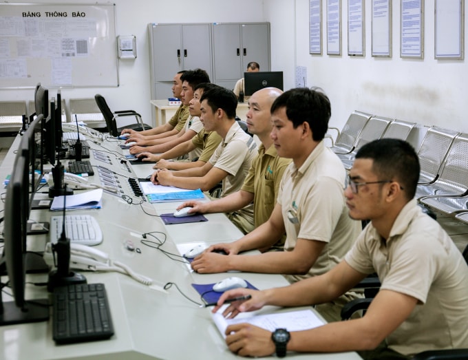 Lee & Man giúp giải quyết việc làm cho hàng ngàn lao động địa phương và có hơn 1.100 nhân viên với hơn 95% là người Việt.