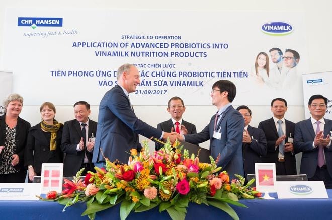 Vinamilk liên tục thực hiện nhiều chương trình hợp tác với các tập đoàn dinh dưỡng hàng đầu thế giới để mang các giải pháp dinh dưỡng chuẩn quốc tế đến gần hơn với người tiêu dùng Việt Nam