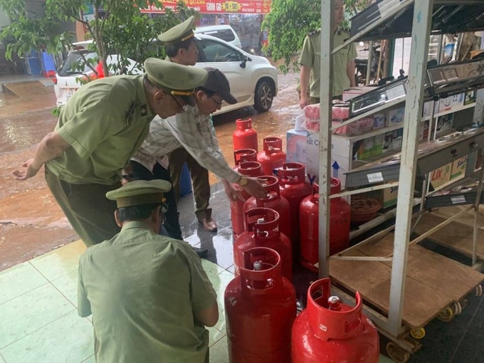 Cơ quan chức năng tiếp tục mở rộng làm rõ đường dây sang chiết gas lậu.