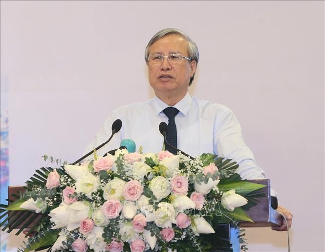 Đồng chí Trần Quốc Vượng, Ủy viên Bộ Chính trị, Thường trực Ban Bí thư phát biểu chỉ đạo tại Hội nghị. Ảnh: TTXVN
