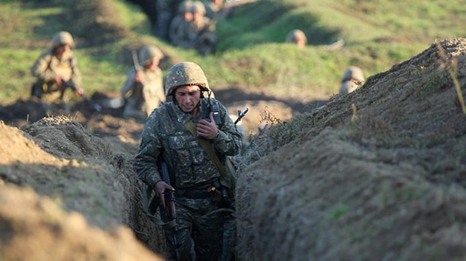 Xung đột biên giới giữa Armenia – Azerbaijan khiến nhiều binh sĩ hai bên thiệt mạng, trong đó có một tướng của Azerbaijan - Ảnh: Reuters