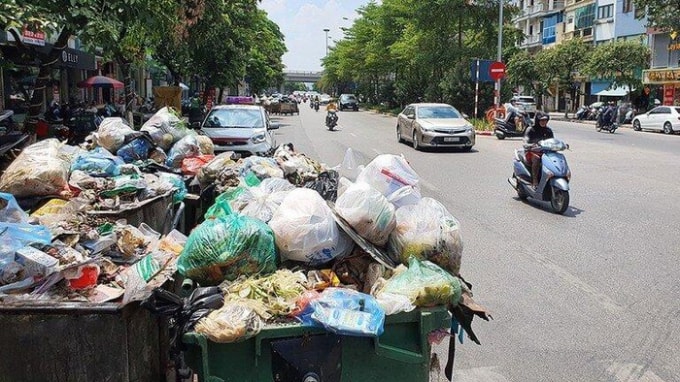 Hà Nội xử lý hơn 9.000 tấn rác trong nội thành. Ảnh: TL.