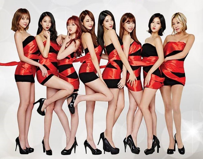 Nine Muses luôn trung thành với những trang phục bó sát.