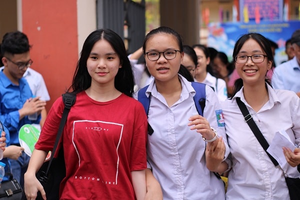 Các thí sinh dự thi vào lớp 10 THPT năm 2020-2021. Ảnh: TL.