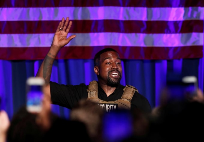 Kanye West trong buổi vận động đầu tiên của mình. Ảnh: Reuters