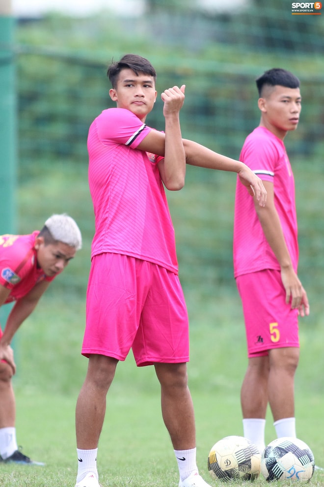 Võ Nguyên Hoàng trong buổi tập đầu tiên cùng Sài Gòn FC. Ảnh: internet.