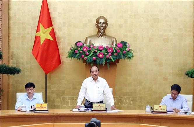 Thủ tướng Nguyễn Xuân Phúc làm việc trực tuyến với lãnh đạo chủ chốt tỉnh Bình Thuận. Ảnh: TTXVN