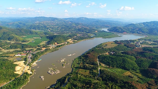 Sông Mekong đang trở thành mặt trận địa chính trị, nơi Mỹ và Trung Quốc đang canh tranh sự ảnh hưởng - Ảnh: Reuters