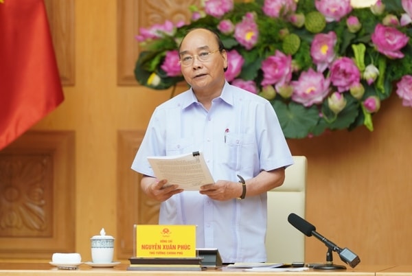 Thủ tướng Nguyễn Xuân Phúc phát biểu tại cuộc họp. Ảnh: VGP