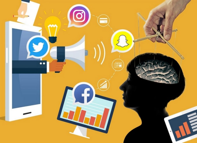 el-celular-forzando-fake-news-a-su-audiencia_800x581