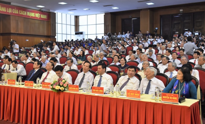 Tham dự buổi Lễ kỷ niệm có lãnh đạo Đảng, Nhà nước, lãnh đạo các Ban, bộ, ngành, cơ quan Trung ương và lãnh đạo, nguyên lãnh đạo tỉnh Thanh Hóa
