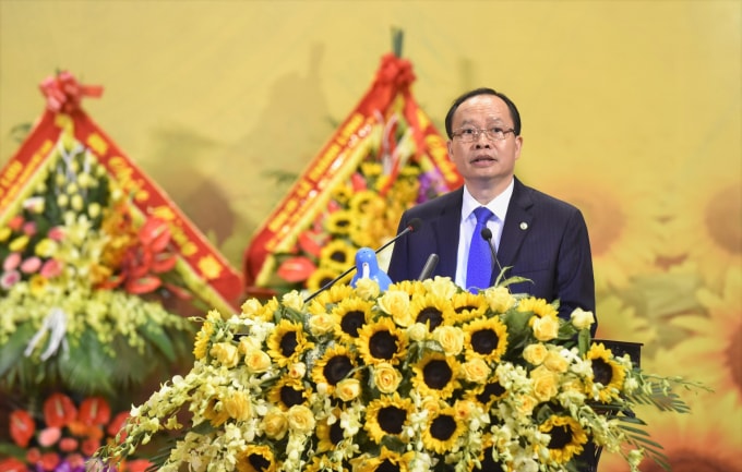 Ông Trịnh Văn Chiến, Ủy viên Trung ương Đảng, Bí thư Tỉnh ủy Thanh Hóa trình bày diễn văn tại Lễ kỷ niệm