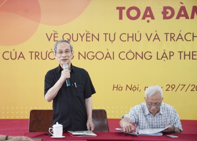 Thầy Nguyễn Xuân Khang quyết định dừng tựu trường là một quyết định đau đớn với các trường tư thục trong thời điểm này nhưng cũng phải làm (ảnh TL).
