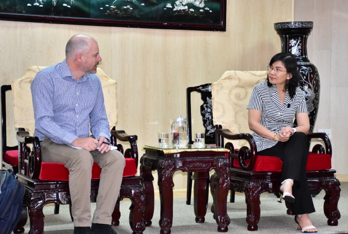 Đại diện Đoàn công tác Chương trình Phát triển Liên hiệp làm việc với lãnh đạo UBND tỉnh Bạc Liêu.